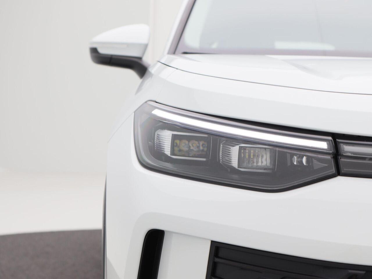 Volkswagen Tayron 1.5 eHybrid 204 Pk Automaat Life Edition | Adaptive Cruise | Trekhaak | Stoelverwarming | Navigatie | Camera | Carplay | 18 Inch | 27.026 Km!!