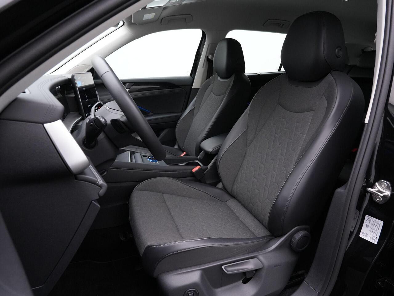 Volkswagen Tayron 7-zits 1.5 eTSI 150 pk DSG Life | Trekhaak | 360 camera | IQ Light | Stuur-/stoelverwarming | Adaptive Cruise