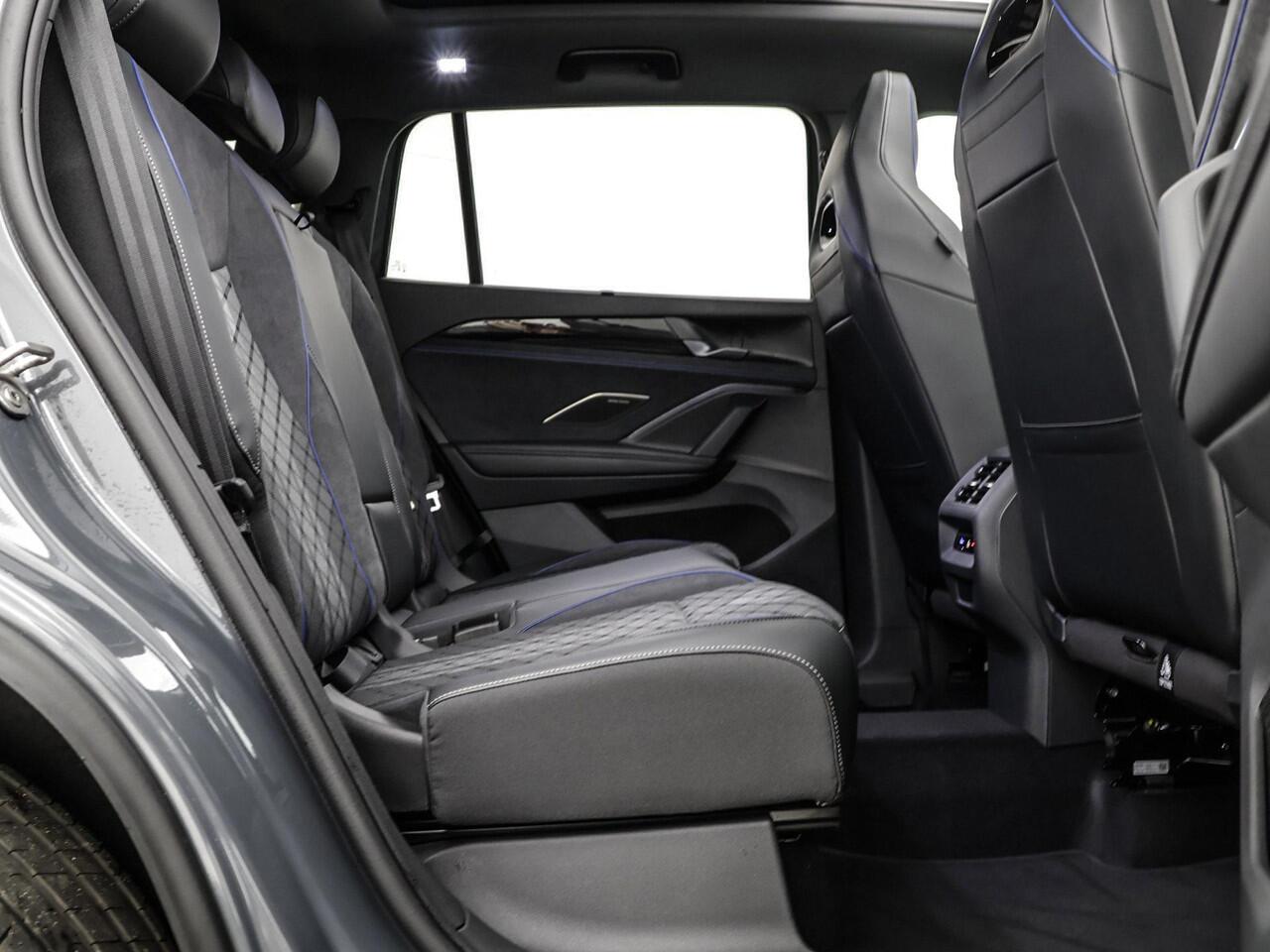 Volkswagen Tayron 1.5 eTSI 272pk DSG R-Line Edition · Panoramadak · Camera · Harman Kardon Audio · Apple/Android Car Play · 20'' Inch · Garantie t/m 08-12-2030 of 100.000km