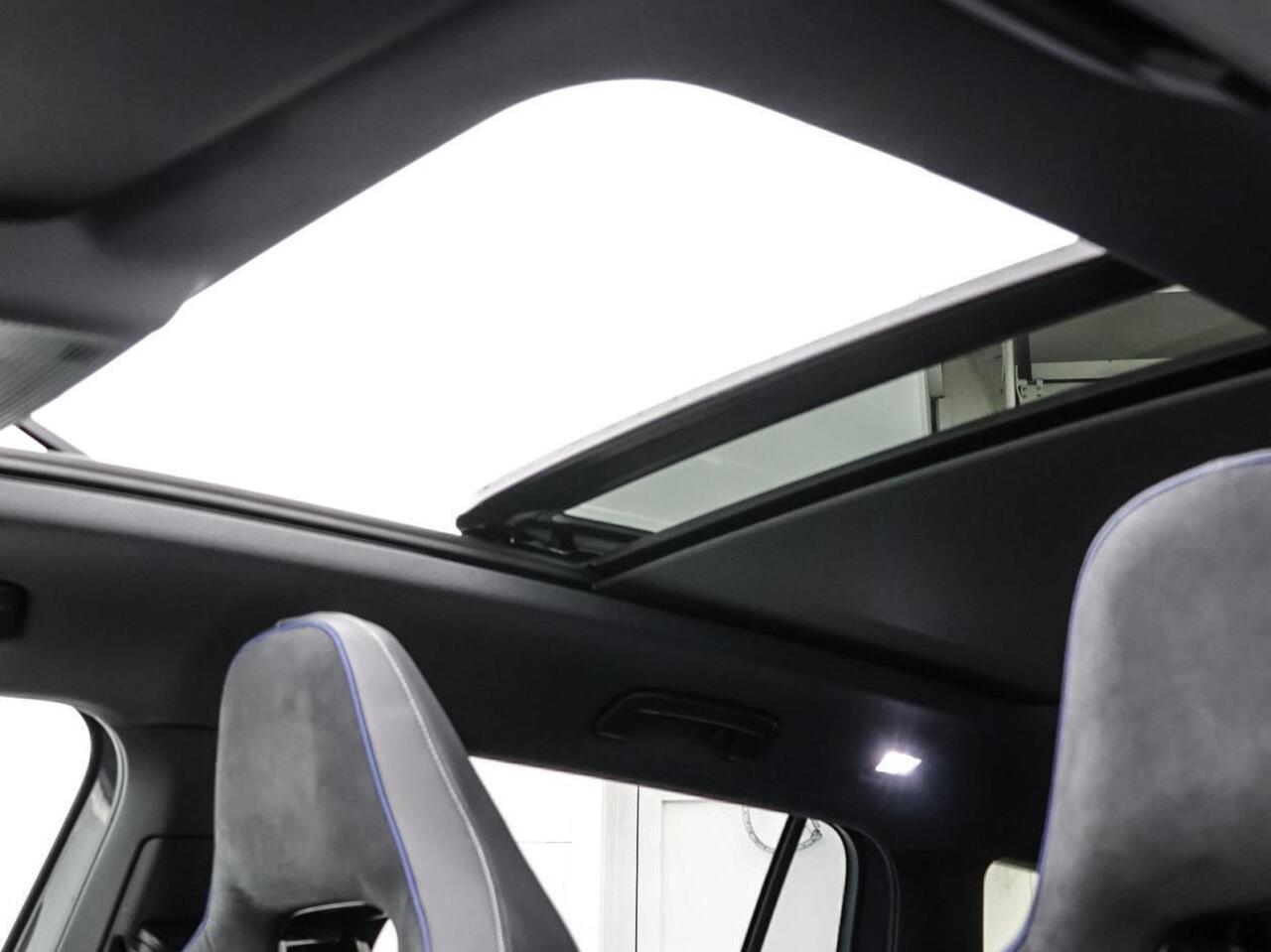 Volkswagen Tayron 1.5 eTSI 272pk DSG R-Line Edition · Panoramadak · Camera · Harman Kardon Audio · Apple/Android Car Play · 20'' Inch · Garantie t/m 08-12-2030 of 100.000km