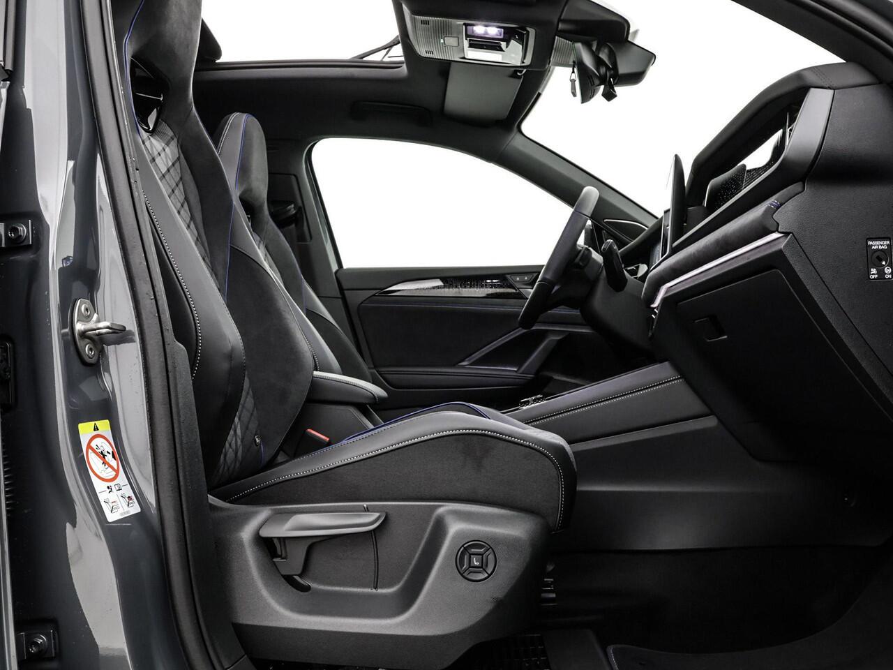 Volkswagen Tayron 1.5 eTSI 272pk DSG R-Line Edition · Panoramadak · Camera · Harman Kardon Audio · Apple/Android Car Play · 20'' Inch · Garantie t/m 08-12-2030 of 100.000km