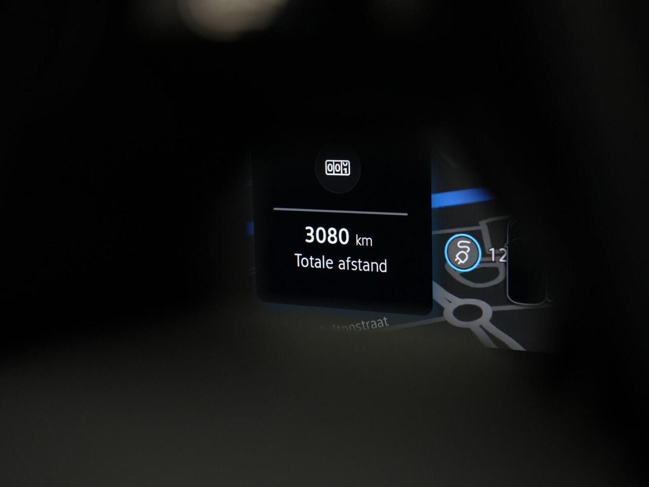 Volkswagen Tayron 1.5 eHybrid 204 pk R-Line Edition | Panoramadak | Trekhaak | Adaptief onderstel | Harman/Kardon | Massage | Achteruitrijcamera