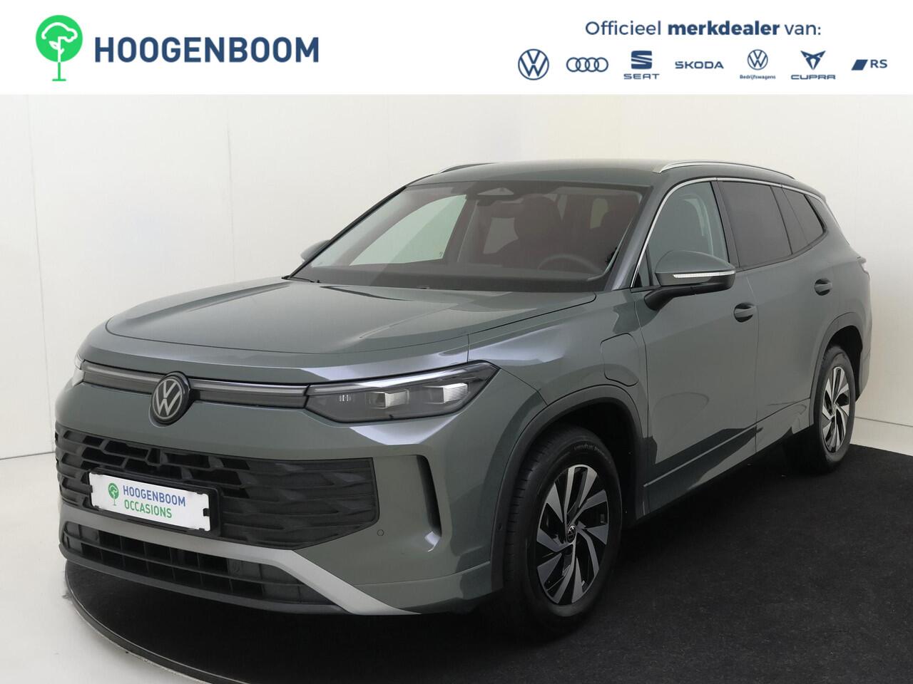 Volkswagen Tayron 1.5 eHybrid Life Edition | SoH 96% | Trekhaak | Dodehoek detectie | Stoelverwarming voor en achter | Achteruitrijcamera | Adaptieve demping | Parkeerassistent | Adaptieve cruise control |
