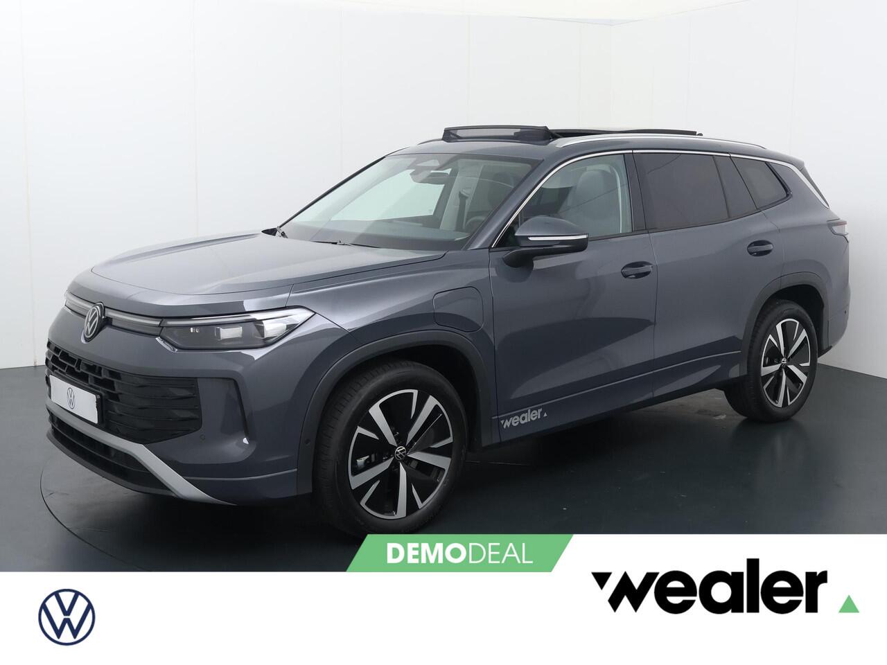 Volkswagen Tayron 1.5 eHybrid 204pk DSG Life Edition | Trekhaak wegklapbaar | Panoramadak | Stoel- & stuurwielverwarming |