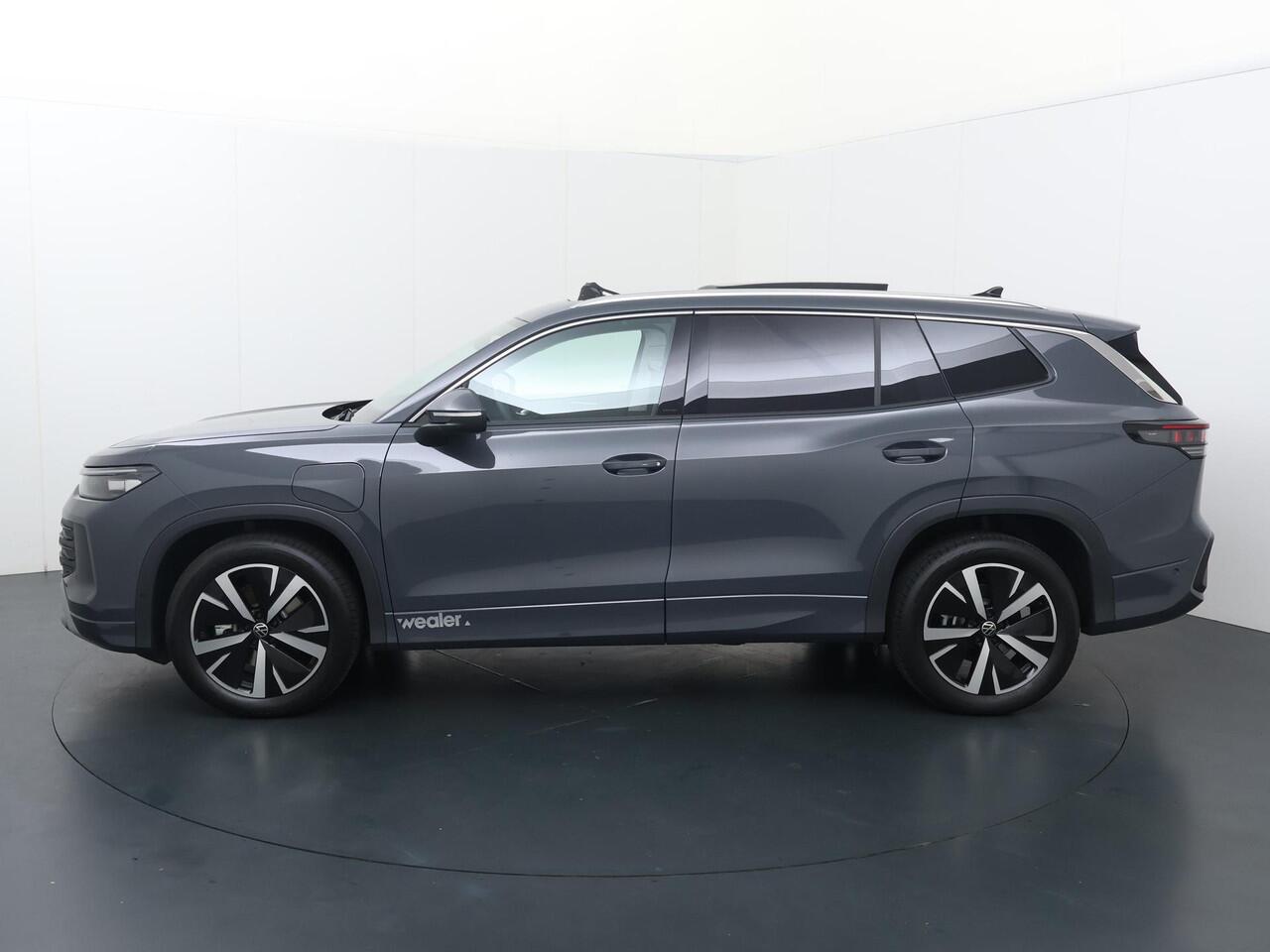 Volkswagen Tayron 1.5 eHybrid 204pk DSG Life Edition | Trekhaak wegklapbaar | Panoramadak | Stoel- & stuurwielverwarming |