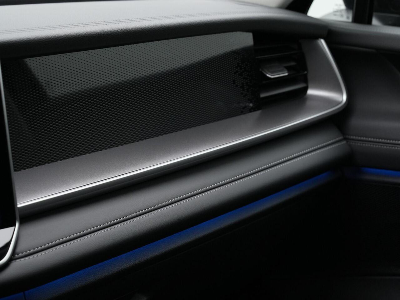 Volkswagen Tayron 7-zits 1.5 eTSI 150 pk DSG Life | Trekhaak | IQ Light | 360 camera | Stuur-/stoelverwarming