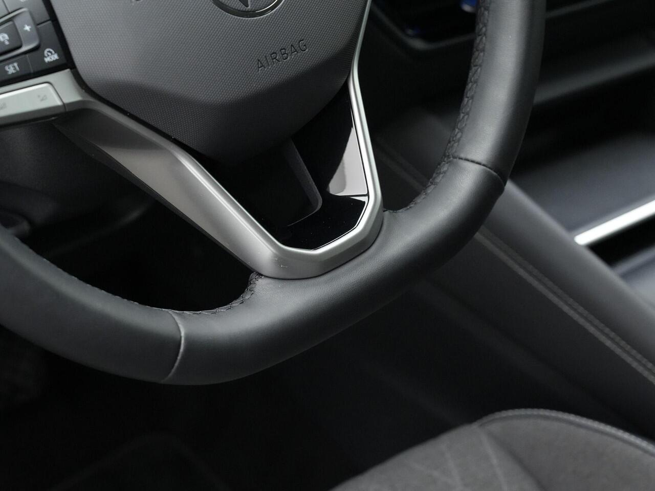 Volkswagen Tayron 7-zits 1.5 eTSI 150 pk DSG Life | Trekhaak | IQ Light | 360 camera | Stuur-/stoelverwarming