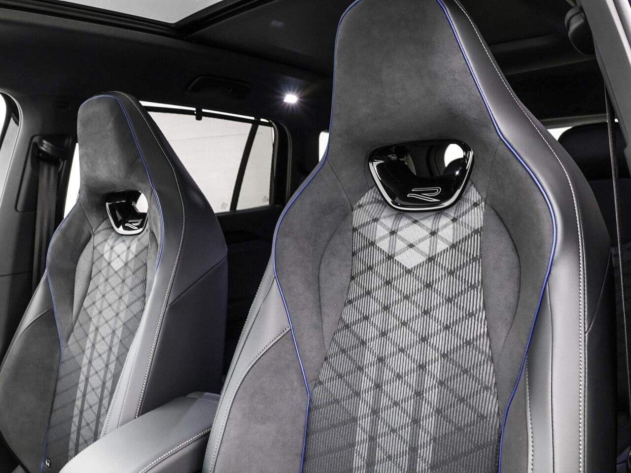 Volkswagen Tayron 1.5 eTSI 272pk DSG R-Line Edition · Wegklapbare Trekhaak · Panoramadak · IQ.Light · 360 Camera · 20'' Inch · Garantie t/m 28-12-2030 of 100.000km