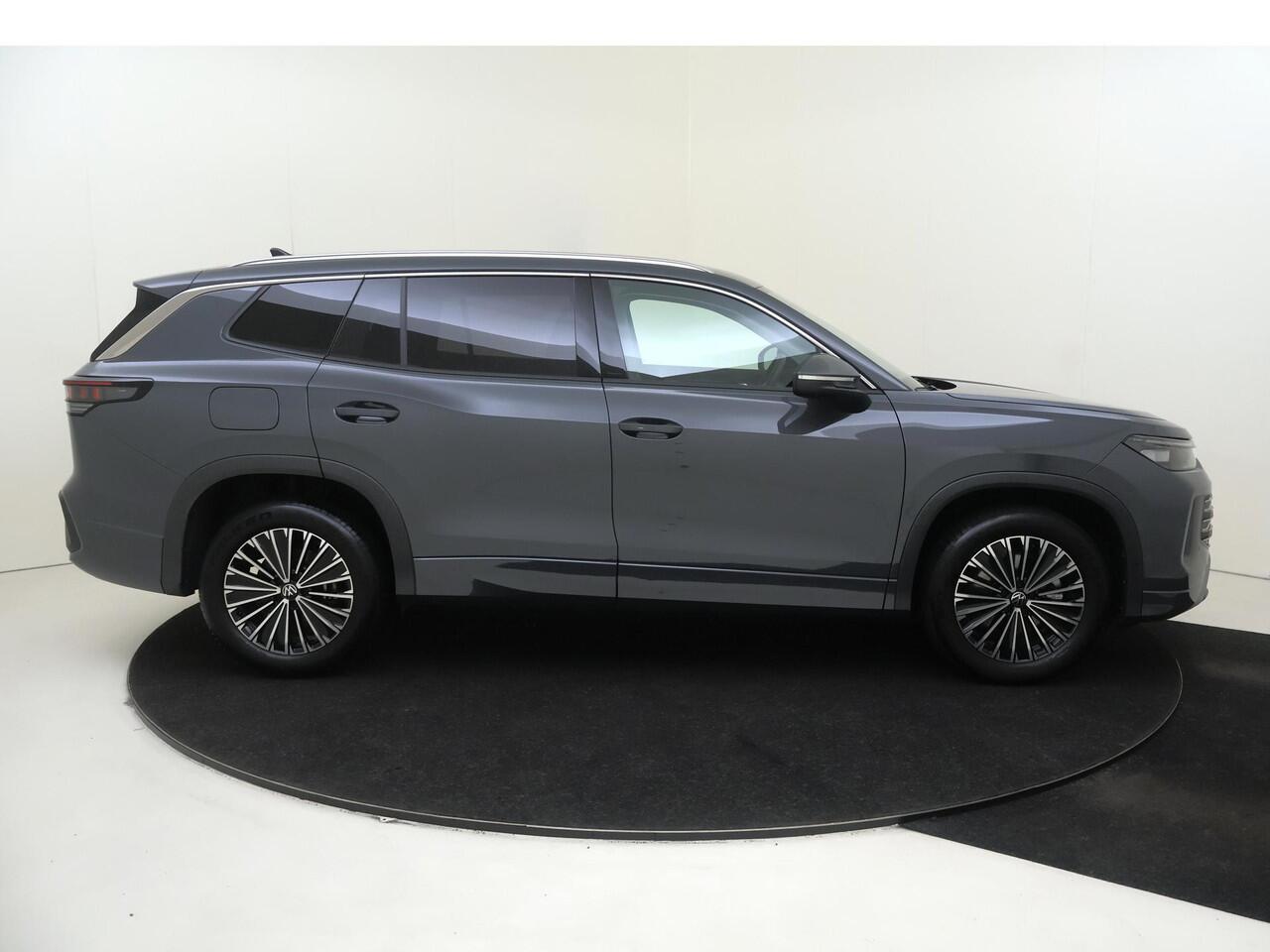 Volkswagen Tayron 1.5 eHybrid Elegance | SoH 100% | Trekhaak | Parkeerassistent | 360 camera | Dodehoek detectie | Adaptieve demping | Keyless | Adaptieve cruise control | Navigatie |