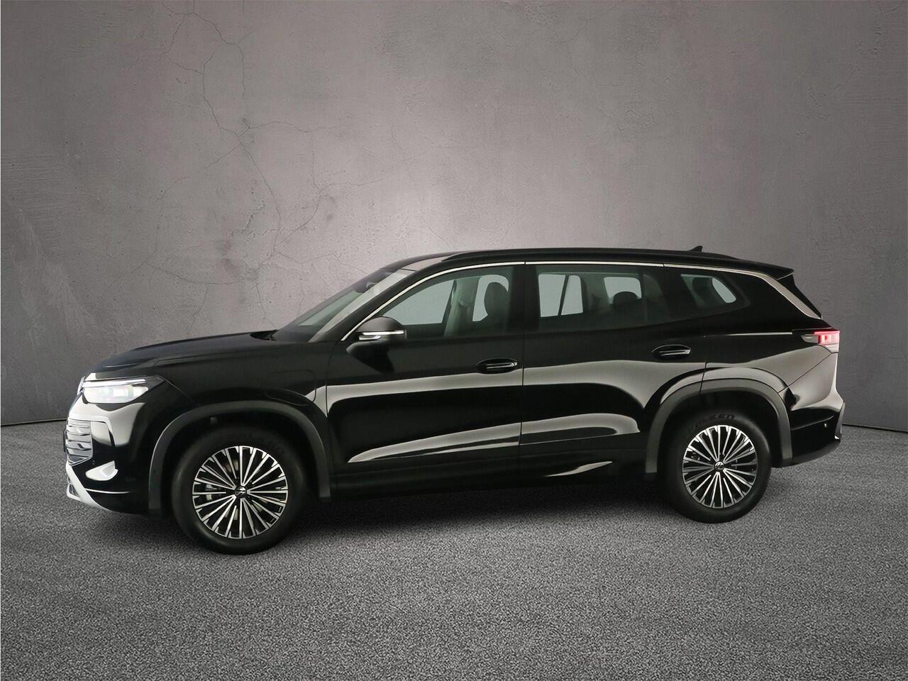 Volkswagen Tayron Life Edition 1.5 TSI eHybrid 204pk DSG Automaat Trekhaak, LED koplampen, Adaptive cruise control, Achteruitrijcamera, Navigatie, Stuurwiel verwarmd