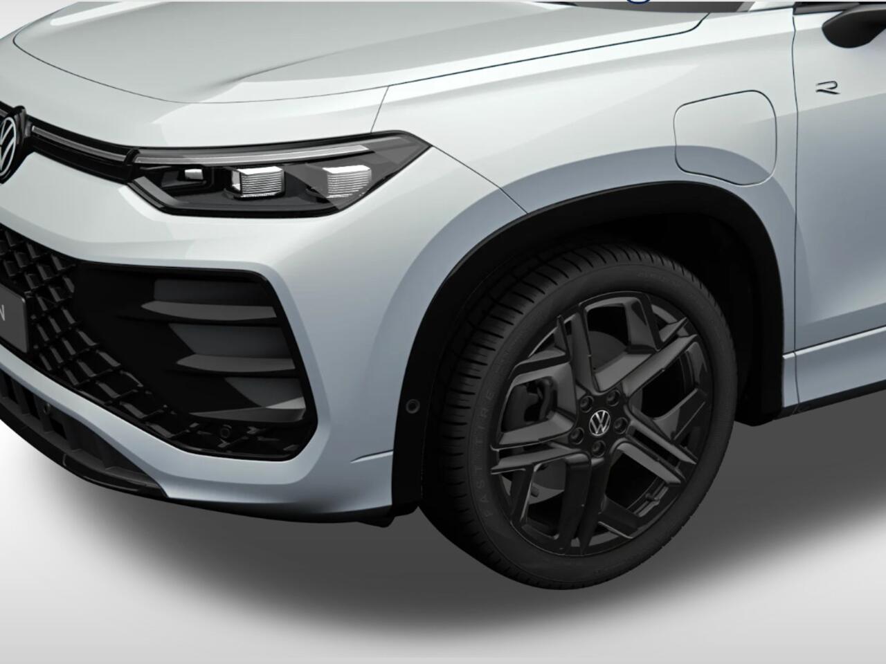 Volkswagen Tayron R-Line-Edition 1.5 eHybrid 204 pk 6 versn. DSG · Assistance pakket plus · Design pakket · Design pakket 'black style' · Lederpakket 'varenna' met ergoactive-plus-stoelen vóór · Trekhaak incl. aanhangermanoeuvreerhulp 'trailer assist' ·