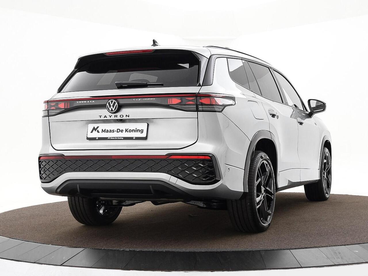 Volkswagen Tayron R-Line Edition 1.5 eHybrid 272 PK 6 versn. DSG · Assistance Pakket Plus · Black Style Pakket · Comfort Pakket · Design Pakket · Trekhaak inklapbaar, electr. ontgrendeling, incl. Trailer Assist ·