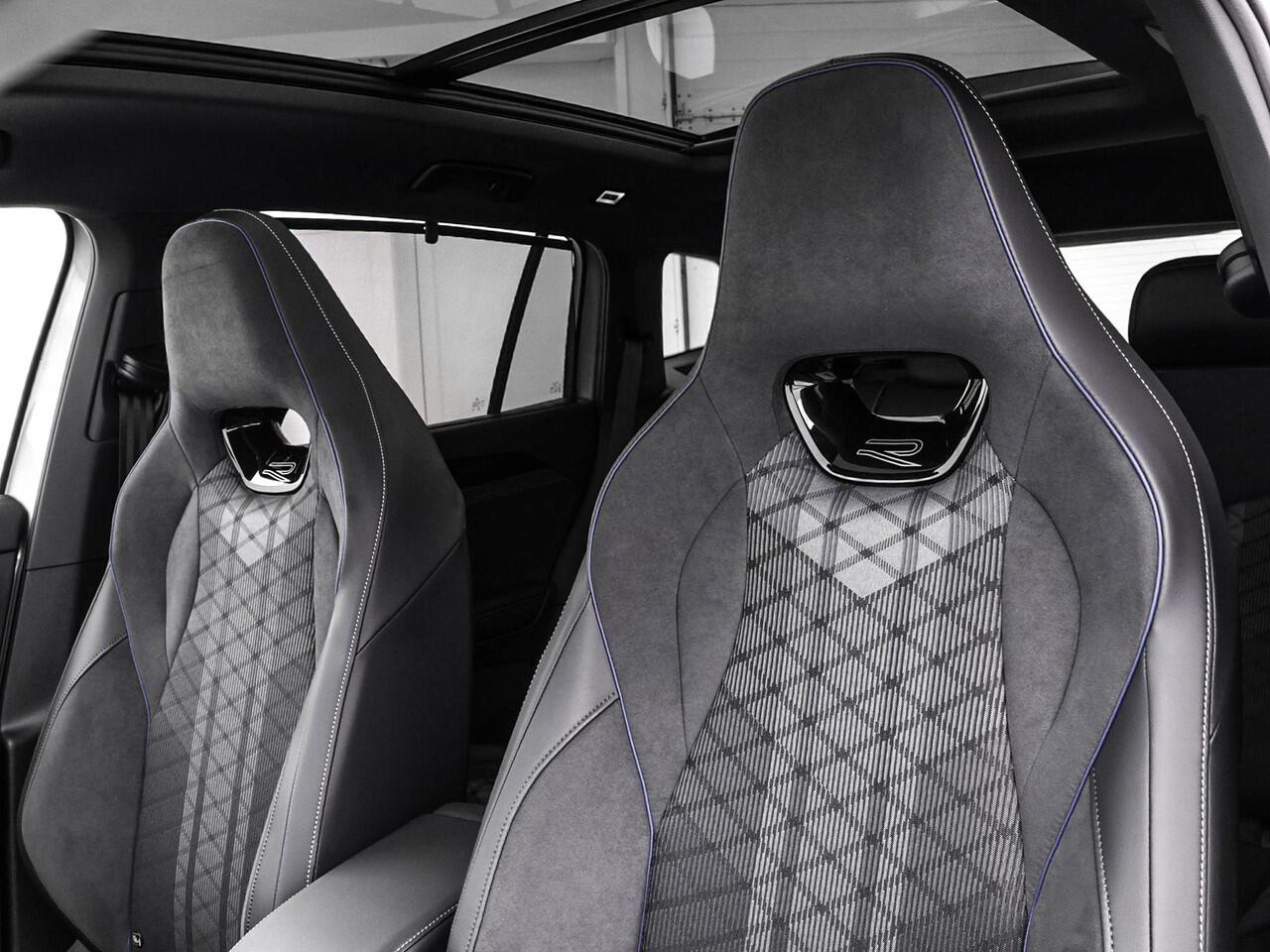 Volkswagen Tayron R-Line Edition 1.5 eHybrid 272 PK 6 versn. DSG · Assistance Pakket Plus · Black Style Pakket · Comfort Pakket · Design Pakket · Trekhaak inklapbaar, electr. ontgrendeling, incl. Trailer Assist ·