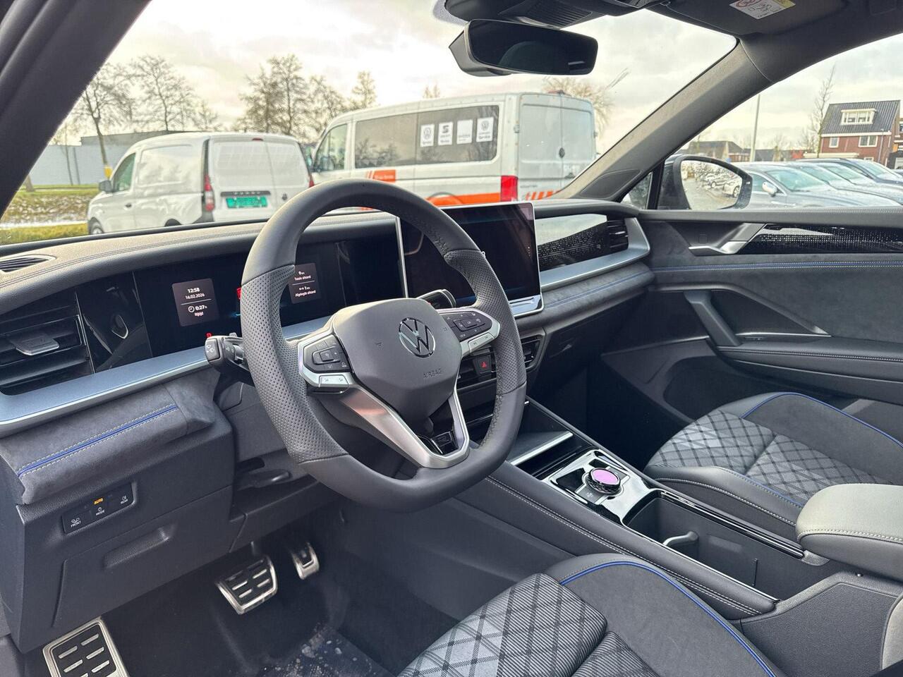 Volkswagen Tayron 1.5 eHybrid R-Line Edition | Panorama dak | Trekhaak | PHEV |