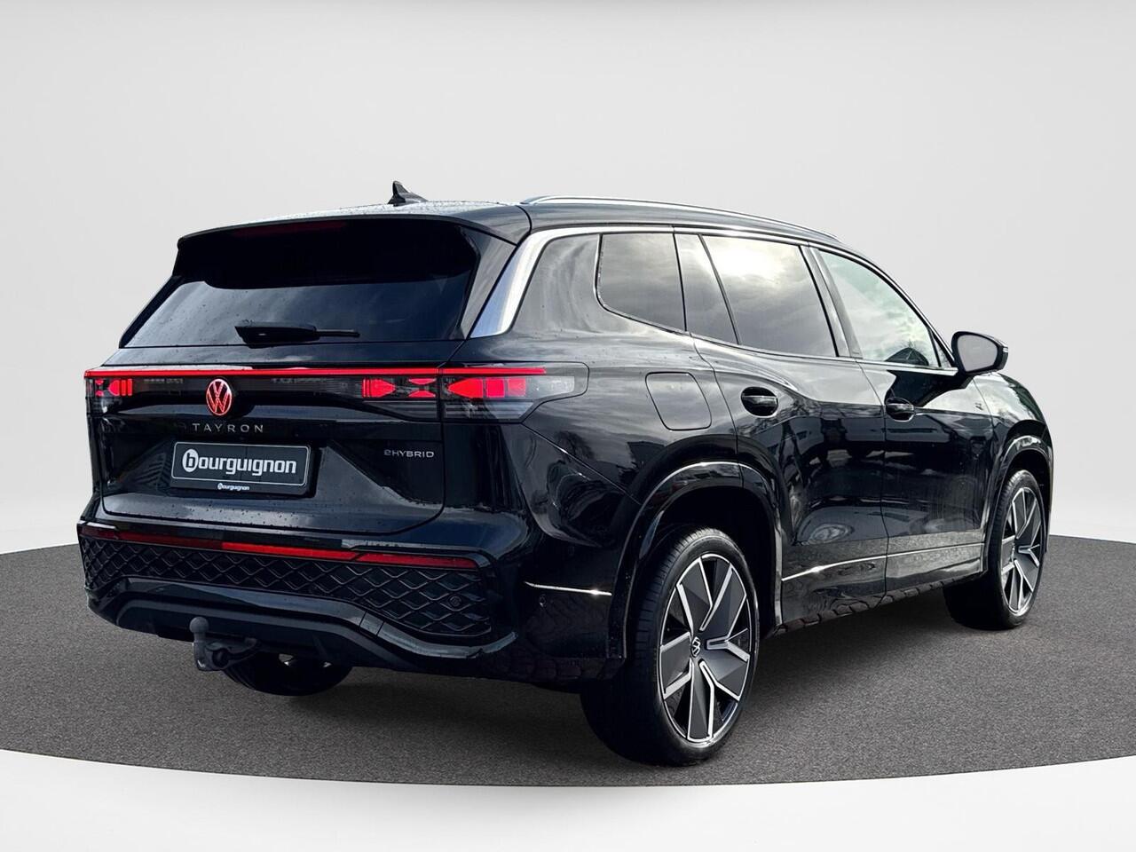 Volkswagen Tayron 1.5 eHybrid R-Line Edition | Panorama dak | Trekhaak | PHEV |