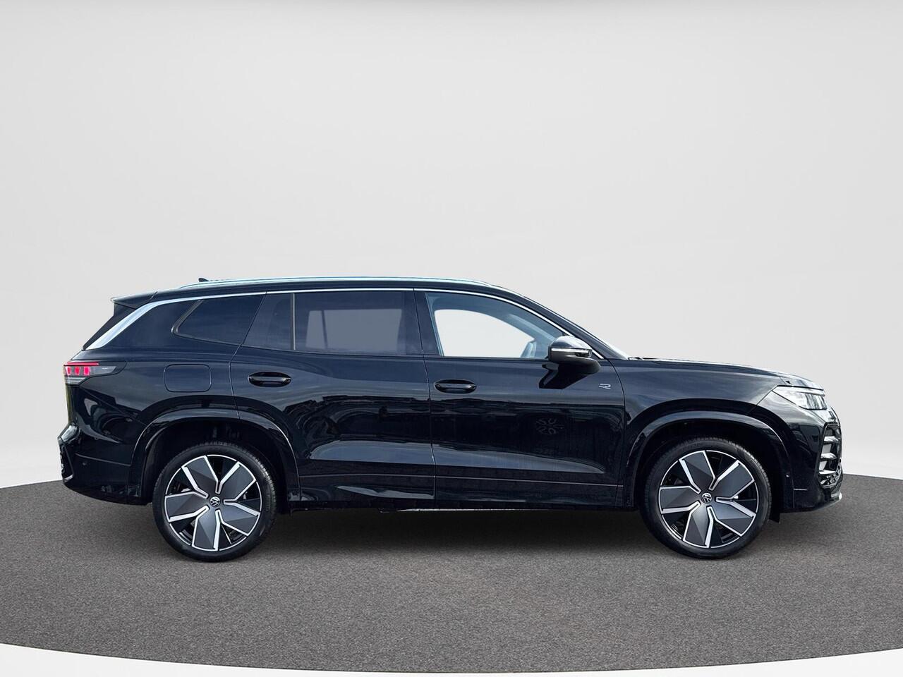 Volkswagen Tayron 1.5 eHybrid R-Line Edition | Panorama dak | Trekhaak | PHEV |