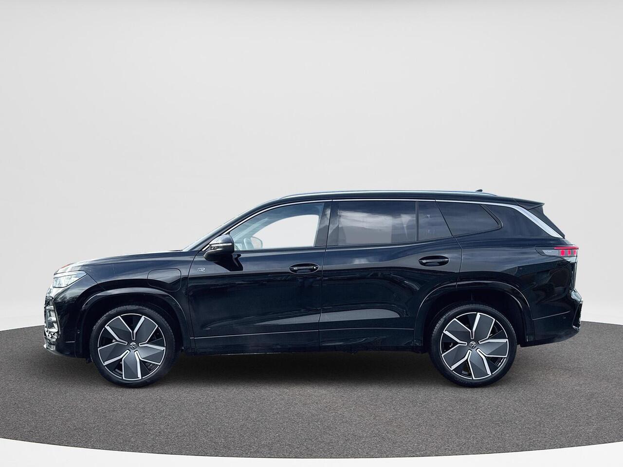 Volkswagen Tayron 1.5 eHybrid R-Line Edition | Panorama dak | Trekhaak | PHEV |