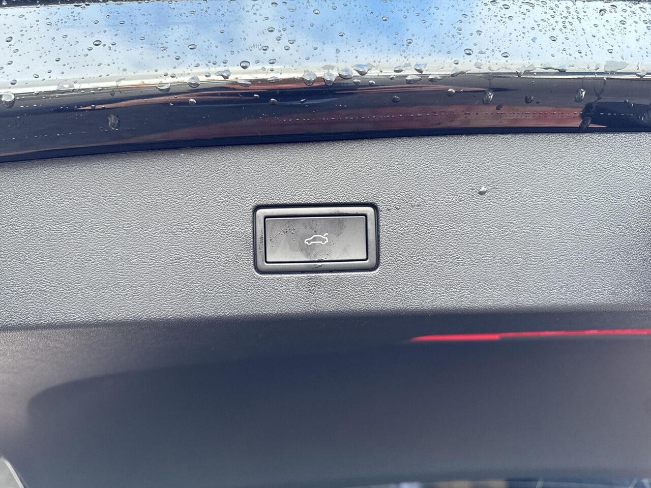 Volkswagen Tayron 1.5 eHybrid R-Line Edition | Panorama dak | Trekhaak | PHEV |