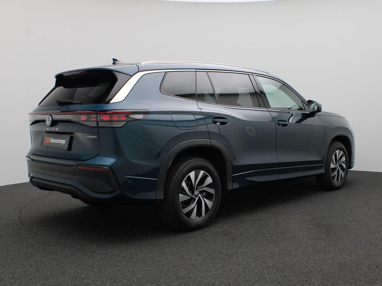 Volkswagen Tayron 1.5 eHybrid Life Edition 204PK DSG Achteruitrijcamera, Elektr. Achterklep, Side Assist, Navi via Apple Carplay/Android Auto, Keyless, Stoel-stuurverwarming