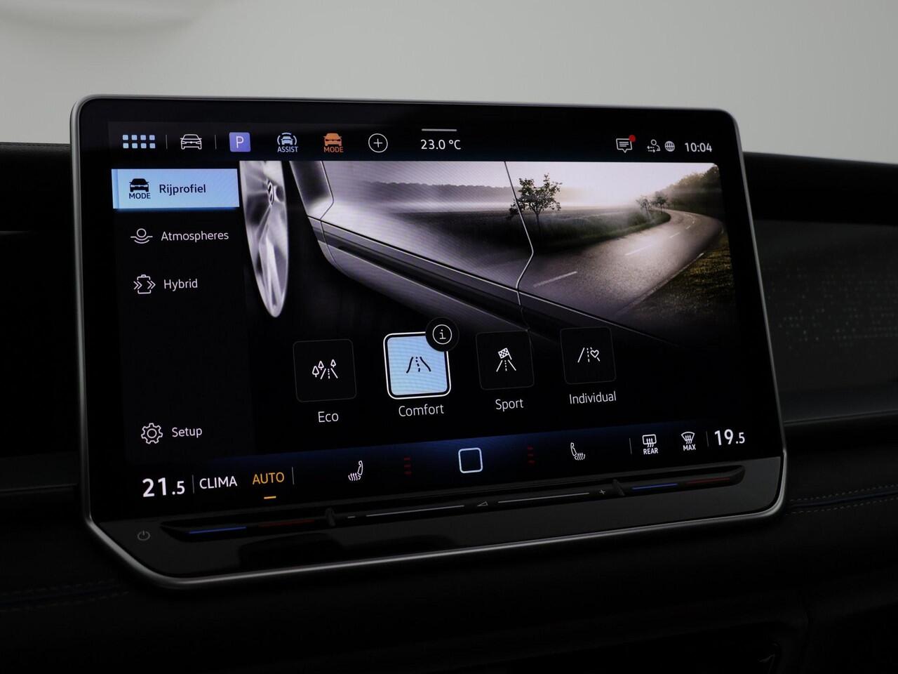 Volkswagen Tayron 1.5 eTSI 272pk DSG R-Line Edition · Wegklapbare Trekhaak · Panoramadak · Keyless · 360 Camera · 20'' Inch · Garantie t/m 20-01-2031 of 100.000km