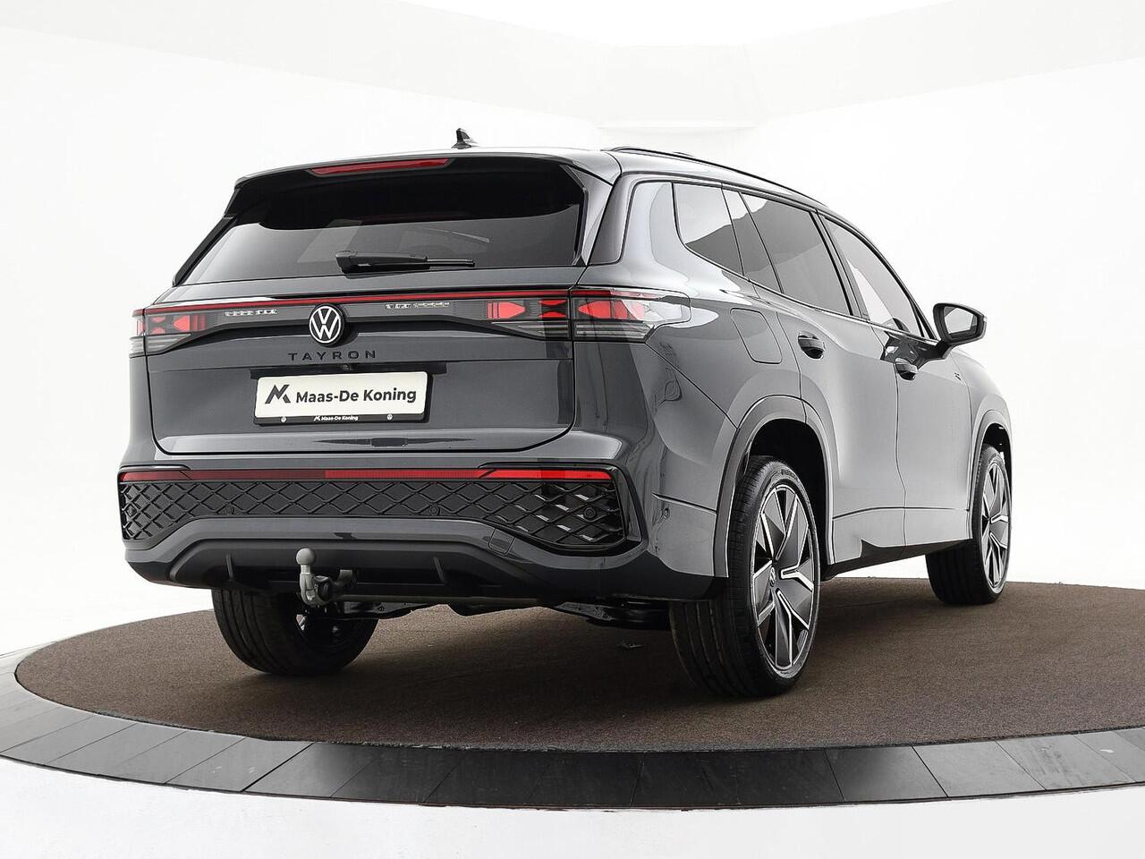 Volkswagen Tayron 1.5 eTSI 272pk DSG R-Line Edition · Wegklapbare Trekhaak · Panoramadak · Massage · Keyless · Elek. Achterklep · 20'' Inch · Garantie t/m 30-10-2030 of 100.000km