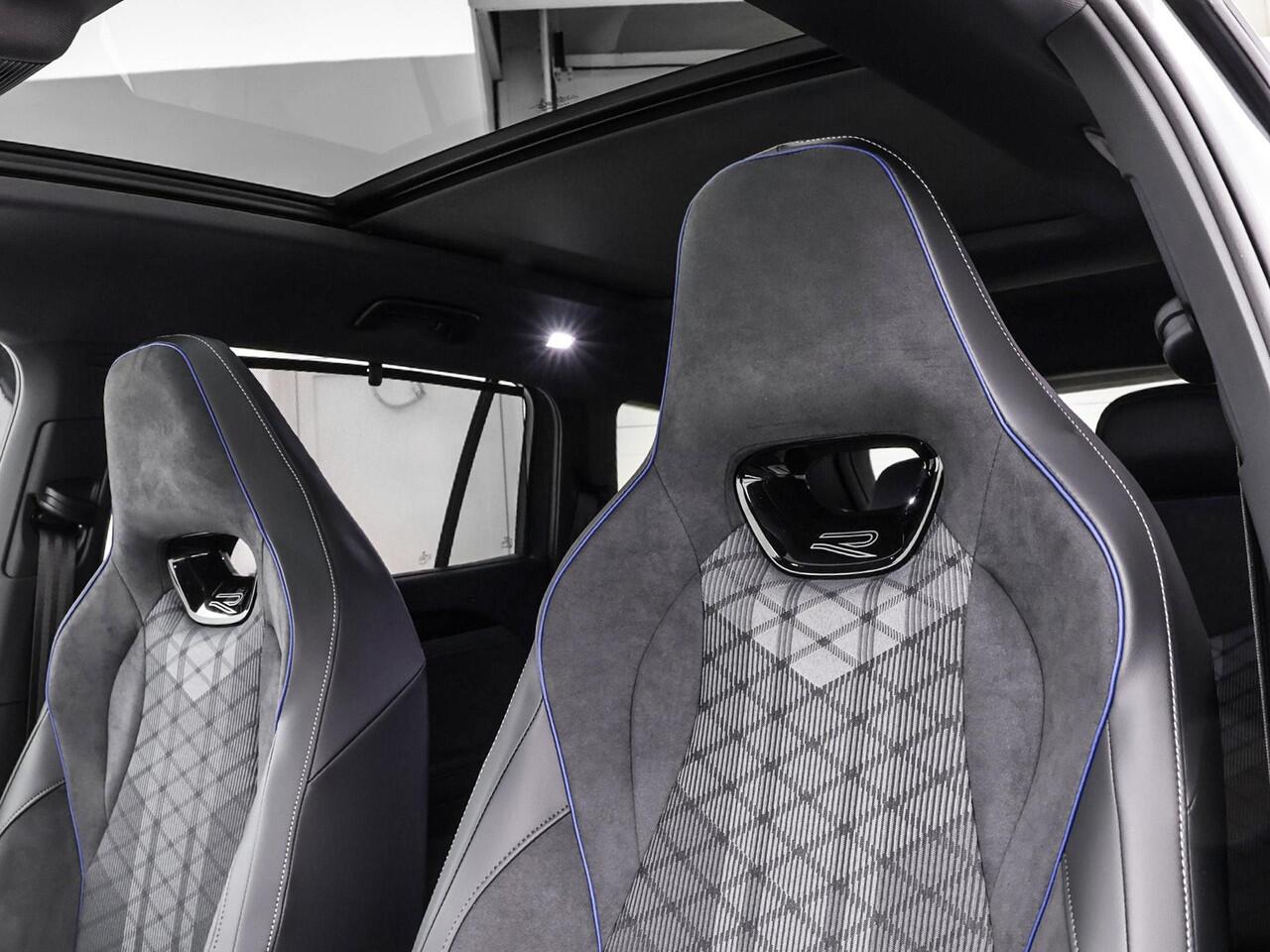 Volkswagen Tayron 1.5 eTSI 272pk DSG R-Line Edition · Wegklapbare Trekhaak · Panoramadak · Massage · Keyless · Elek. Achterklep · 20'' Inch · Garantie t/m 30-10-2030 of 100.000km