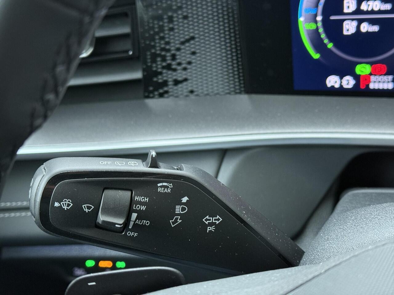 Volkswagen Tayron Life Edition 1.5 eHybrid 150 kW / 204 PK SUV 6-DSG | Trekhaak met wegklapbare kogel | Stoel- & stuurwielverwarming |