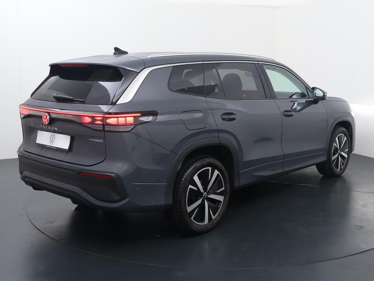 Volkswagen Tayron Life Edition 1.5 eHybrid 150 kW / 204 PK SUV 6-DSG | Trekhaak met wegklapbare kogel | Stoel- & stuurwielverwarming |