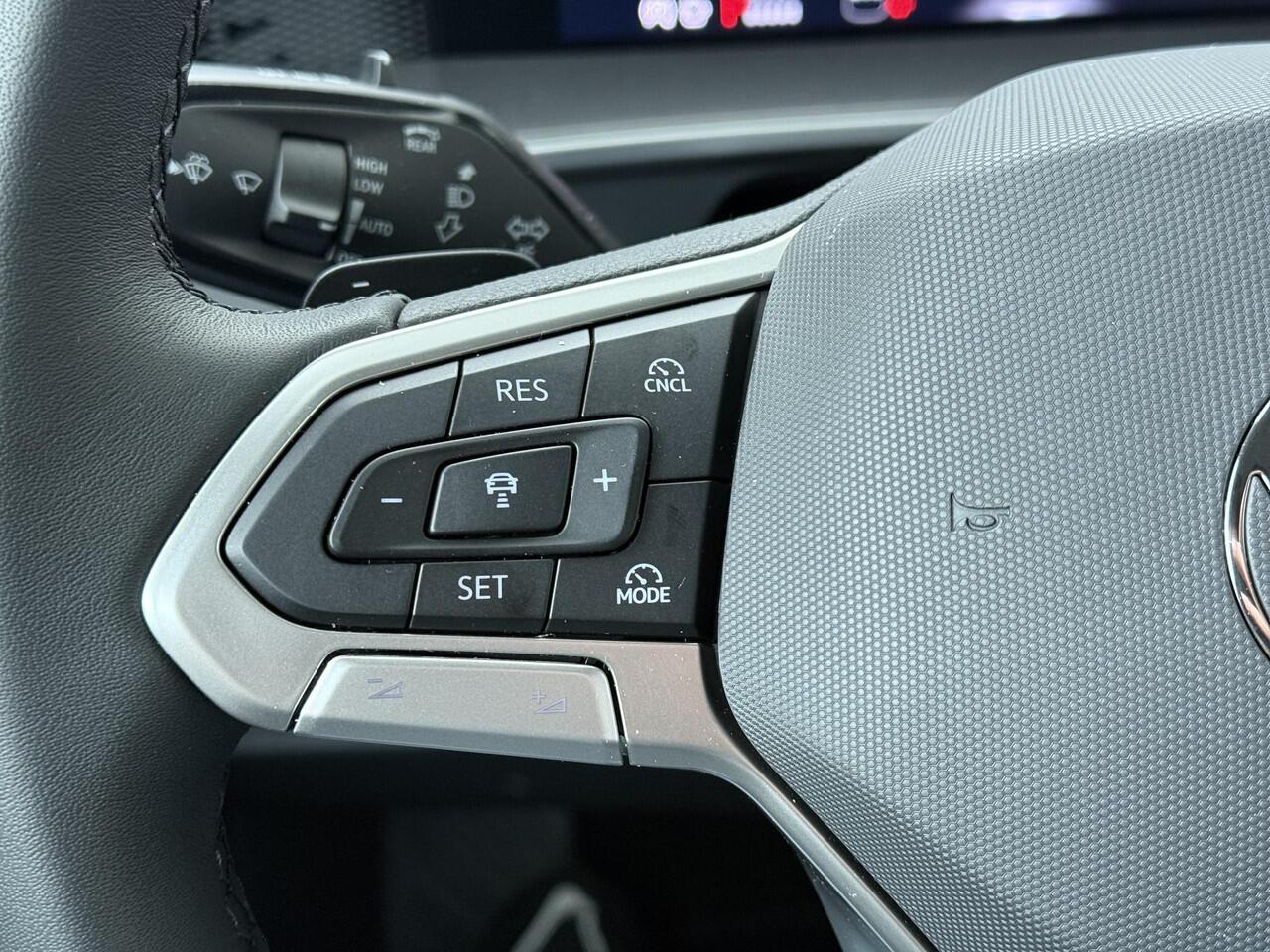 Volkswagen Tayron Life Edition 1.5 eHybrid 150 kW / 204 PK SUV 6-DSG | Trekhaak met wegklapbare kogel | Stoel- & stuurwielverwarming |