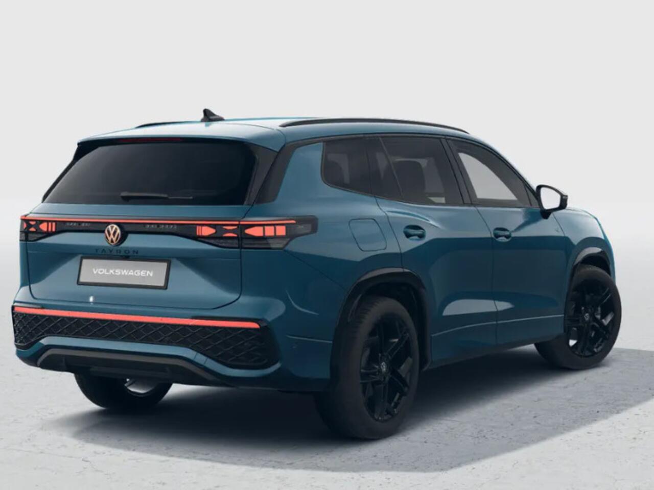 Volkswagen Tayron R-Line Edition 1.5 eHybrid 204 PK 6 versn. DSG · Black Style Pakket · Panoramaschuif-kanteldak · Trekhaak inklapbaar, met elektrische ontgrendeling, incl. aanhangermanoeuvreerhulp Trailer Assist · Voorraad OUTLET · Prijs is inclusief inruilpremie ·