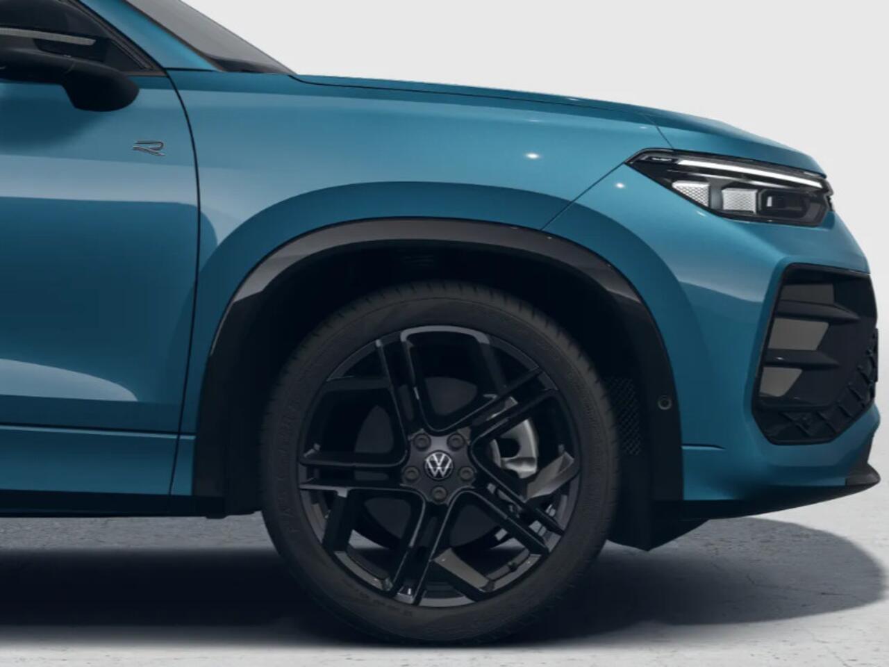 Volkswagen Tayron R-Line Edition 1.5 eHybrid 204 PK 6 versn. DSG · Black Style Pakket · Panoramaschuif-kanteldak · Trekhaak inklapbaar, met elektrische ontgrendeling, incl. aanhangermanoeuvreerhulp Trailer Assist · Voorraad OUTLET · Prijs is inclusief inruilpremie ·