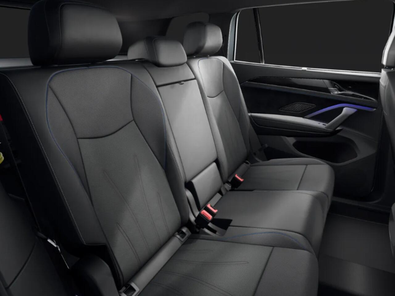 Volkswagen Tayron R-Line Edition 1.5 eHybrid 204 PK 6 versn. DSG · Black Style Pakket · Panoramaschuif-kanteldak · Trekhaak inklapbaar, met elektrische ontgrendeling, incl. aanhangermanoeuvreerhulp Trailer Assist · Voorraad OUTLET · Prijs is inclusief inruilpremie ·