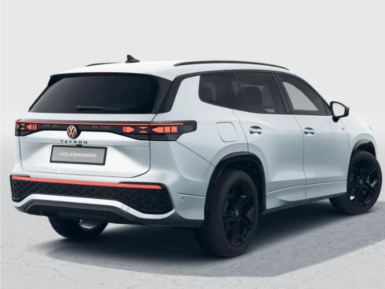 Volkswagen Tayron R-Line Edition 1.5 eHybrid 272 PK 6 versn. DSG · Black Style Pakket · Comfort Pakket Plus · Interieur Style Pakket · High-end geluidsysteem 'Harman Kardon' · Interieur Style Pakket · Panoramaschuif-kanteldak · Trekhaak inklapbaar · Voorraad OUTLET · Prijs