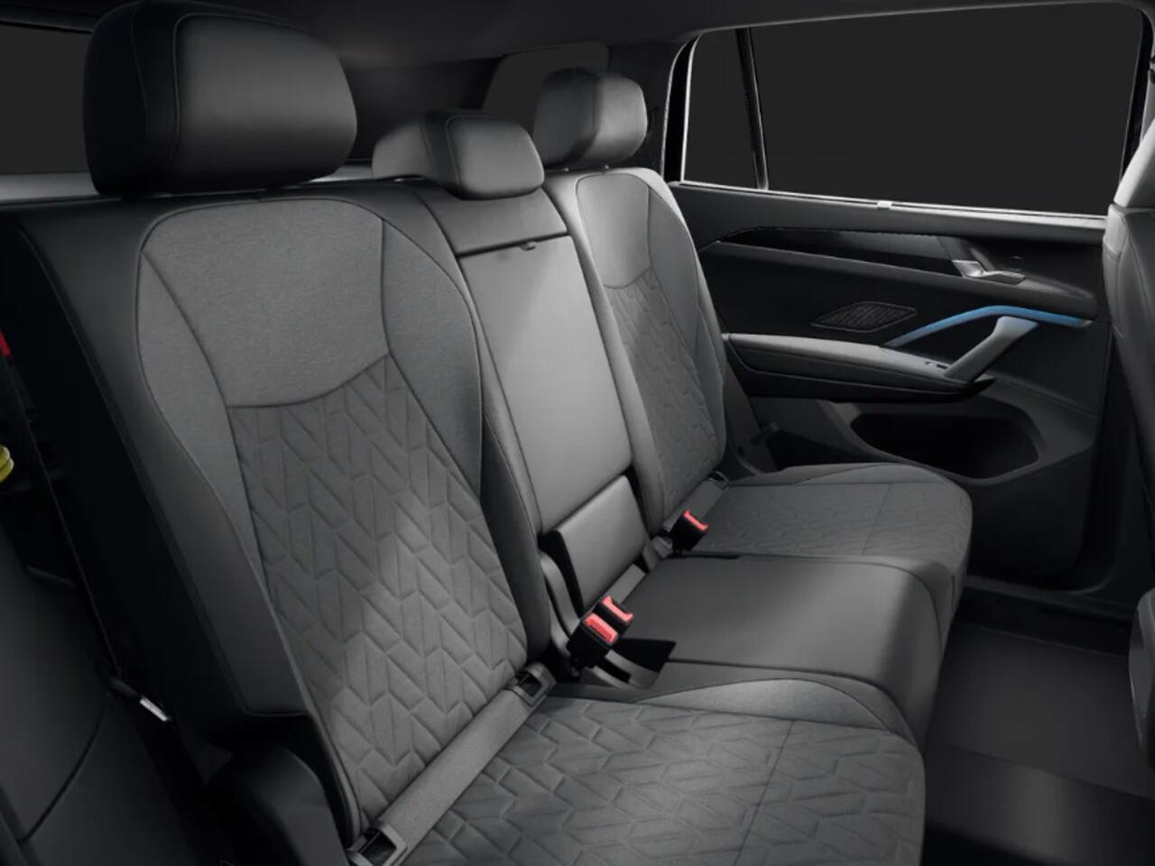 Volkswagen Tayron Life Edition 1.5 eHybrid 204 PK 6 versn. DSG · Draadloze telefoonlader · Rondomzichtcamera · Design Pakket Dark · Trekhaak inklapbaar, met elektrische ontgrendeling, incl. aanhangermanoeuvreerhulp Trailer Assist ·