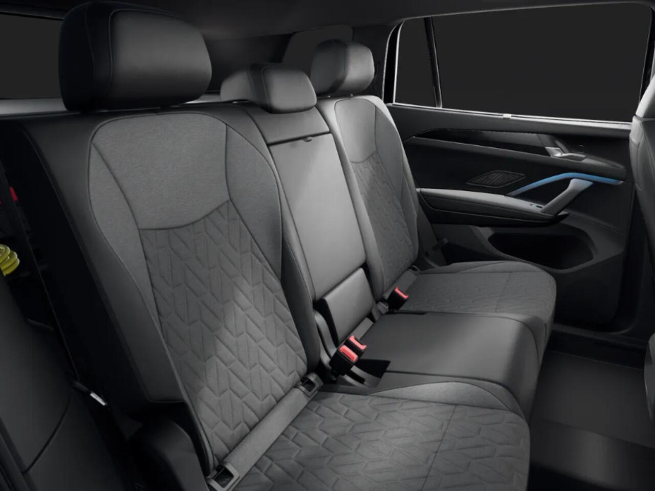 Volkswagen Tayron Life Edition 1.5 eHybrid 204 PK 6 versn. DSG · Rondomzichtcamera · Design Pakket Dark · Trekhaak inklapbaar, met elektrische ontgrendeling, incl. aanhangermanoeuvreerhulp Trailer Assist ·