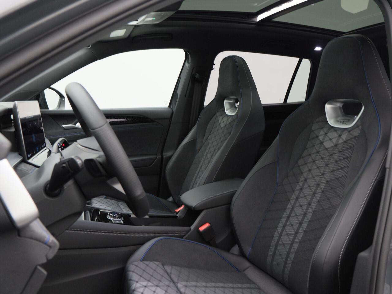 Volkswagen Tayron 1.5 eHybrid 272 Pk Automaat R-Line Edition | Panoramadak | Trekhaak | 20 Inch | Camera | Stuur- en Stoelverwarming | Full LED