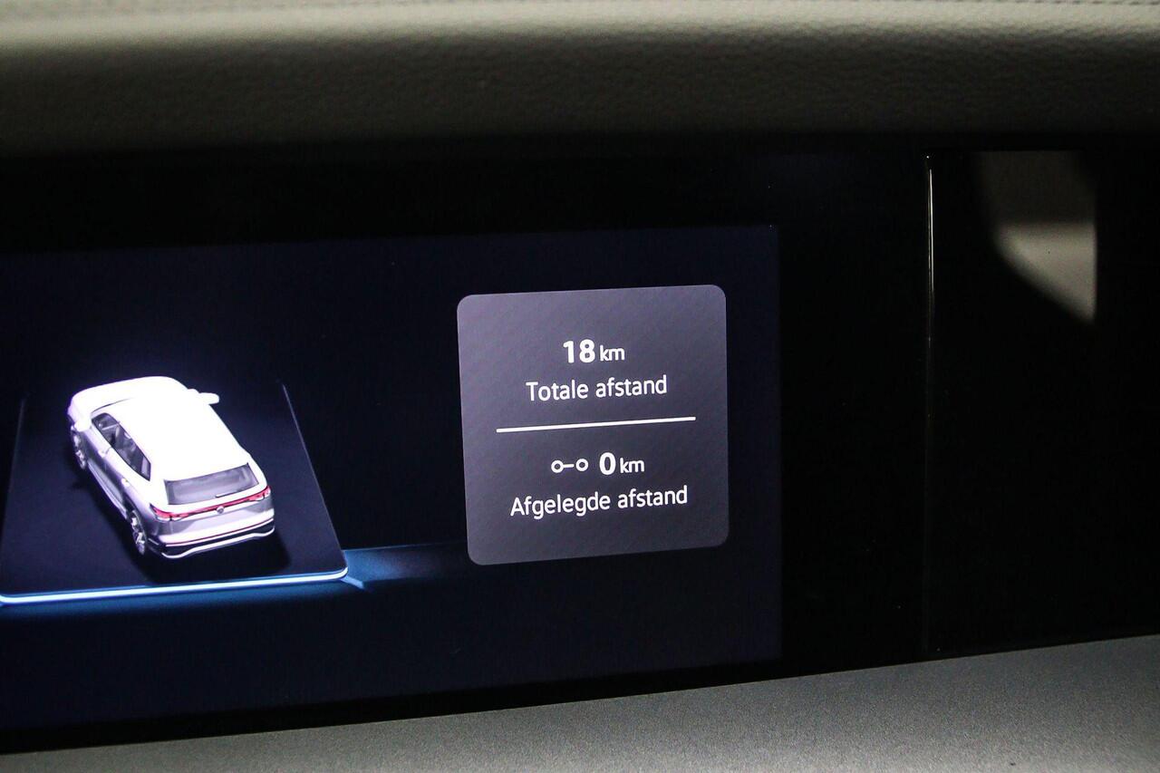 Volkswagen Tayron R-Line Edition 1.5 TSI eHybrid 272pk DSG Automaat Trekhaak, Black style, Panoramadak, Adaptive cruise control, Elektrische achterklep, 360 camera, Achteruitrijcamera