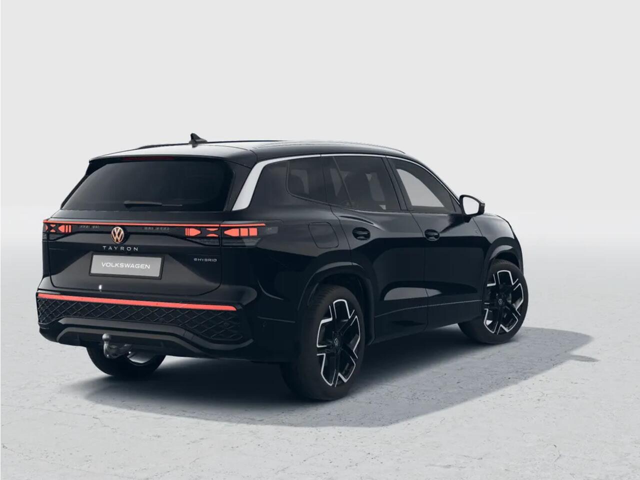 Volkswagen Tayron R-Line Edition 1.5 eHybrid 204 PK | Panoramadak | Trekhaak | Stoel & Stuurverwarming |