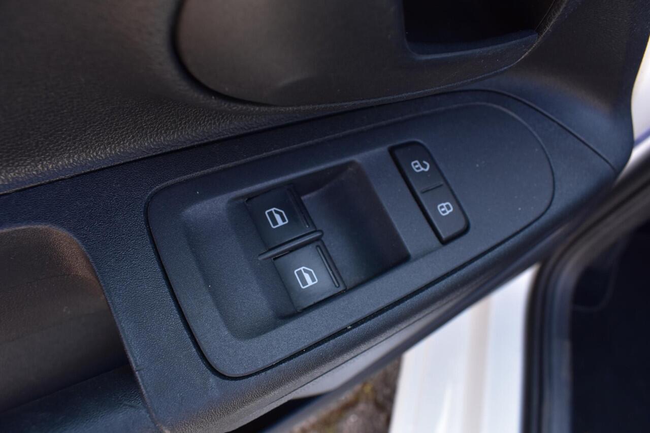 Volkswagen UP! 1.0 BMT take up! Airco, Bluetooth, Elektr ramen