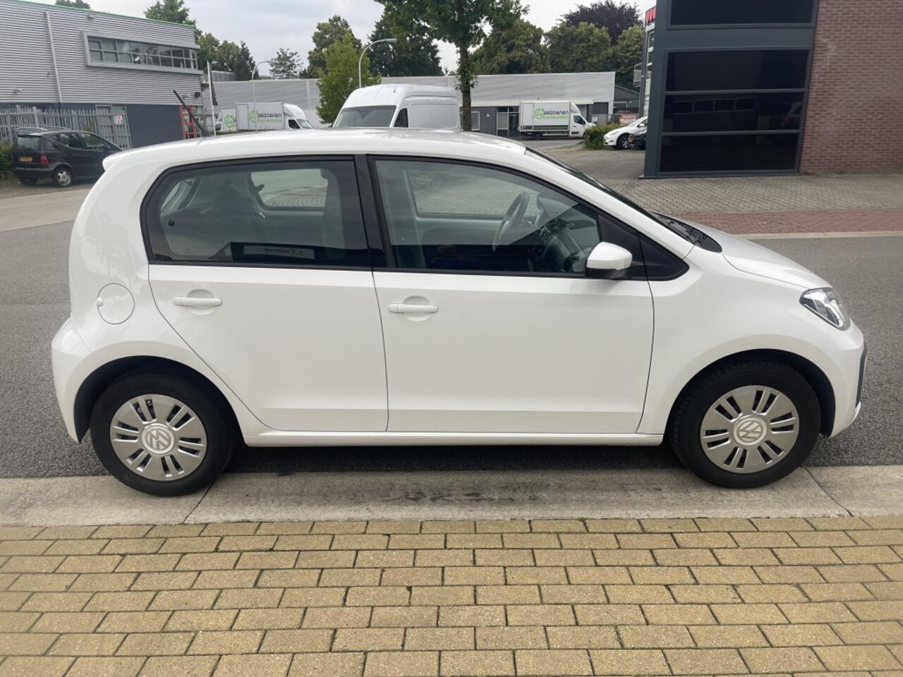 Volkswagen UP! 1.0 BMT move up!, 5x deuren, dealer onderhoud, NAP Logisch