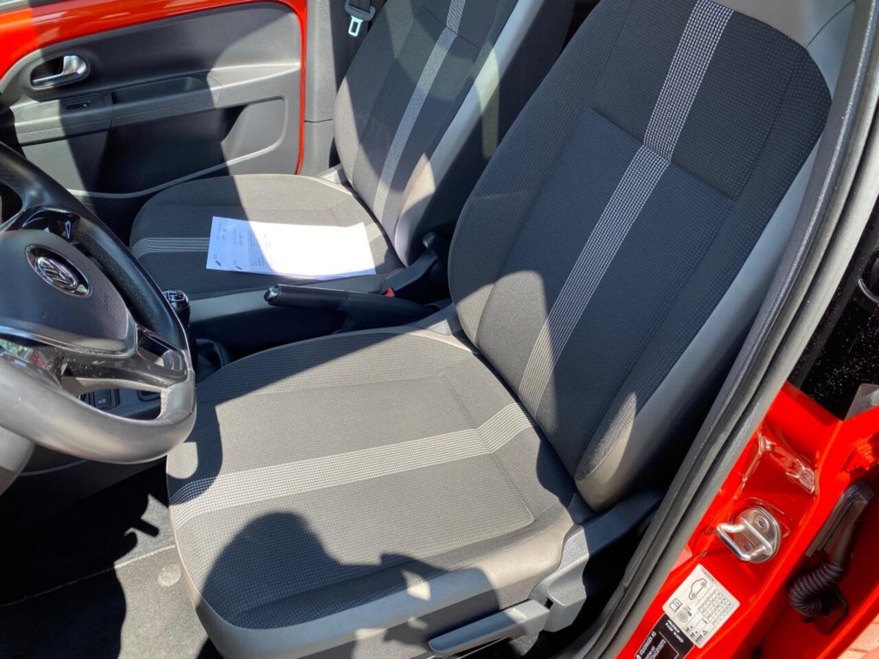 Volkswagen UP! 1.0 BMT HIGH UP!