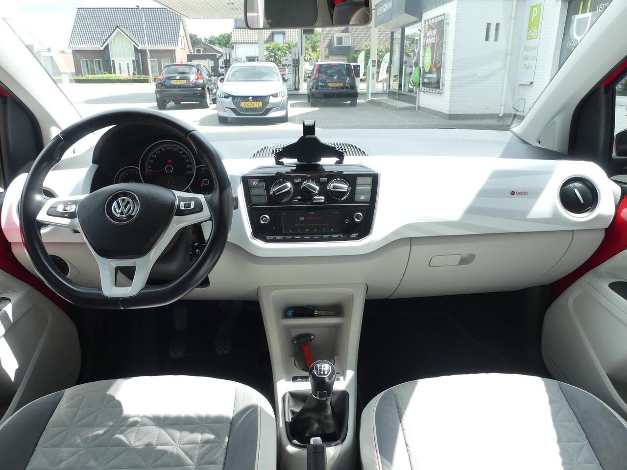 Volkswagen UP! 1.0 BMT up! Beats *t/m 10de bouwjaar garantie!