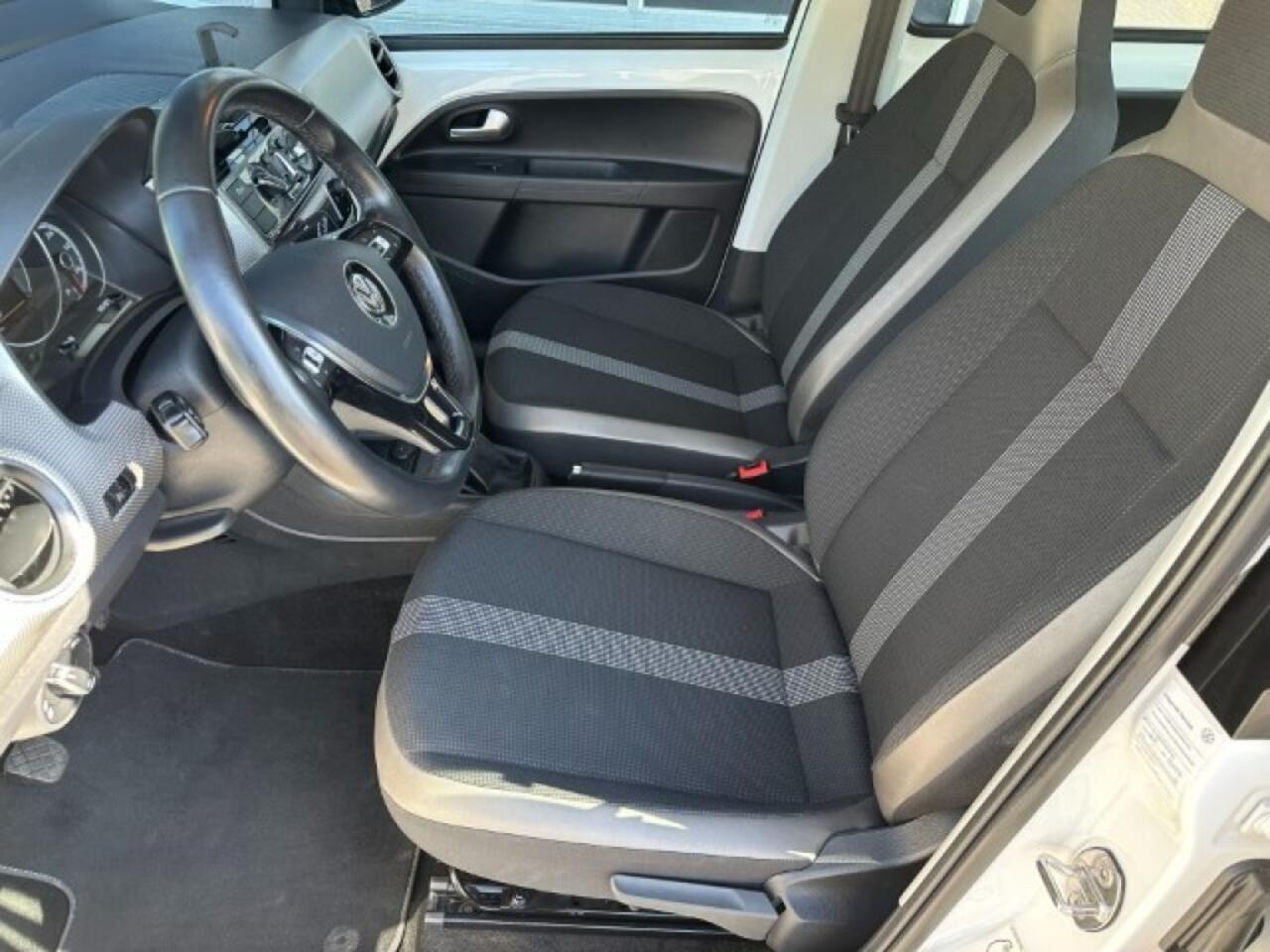 Volkswagen UP! 1.0 BMT HIGH UP!