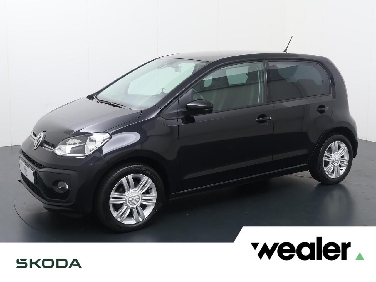 Volkswagen UP! 1.0 BMT high up! | 60 PK | Cruise control | Voorstoelen verwarmd | Climate control |