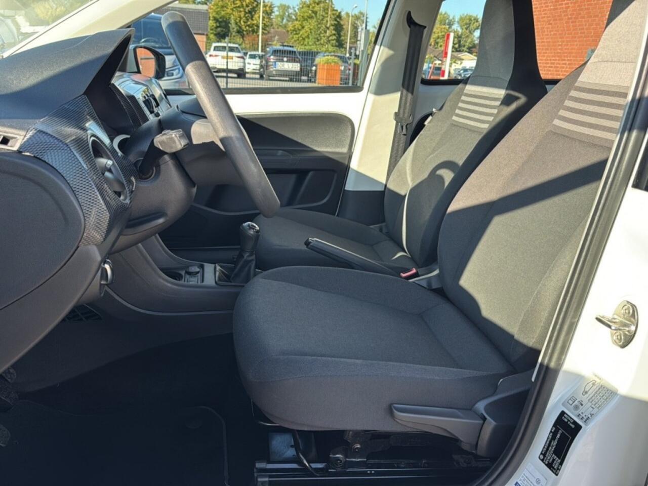 Volkswagen UP! 1.0 MOVE UP CRUISE/PDC/STOELVERW