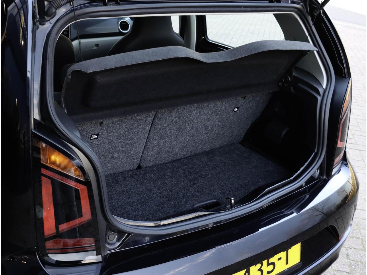 Volkswagen UP! 1.0 BMT Move up! DAB Lichtmetaal 5d