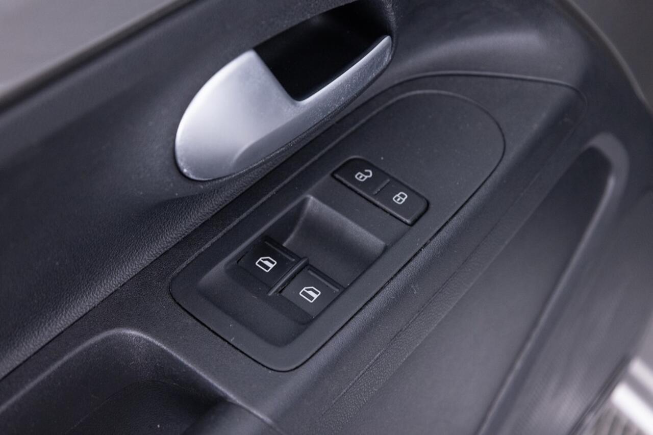 Volkswagen UP! 1.0 EcoFuel move up! 5-drs *AARDGAS*? 1e Eigenaar