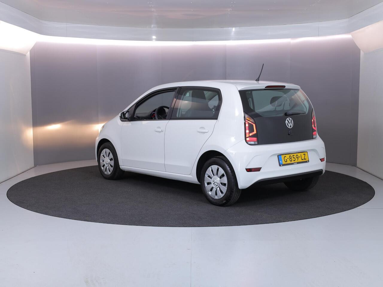 Volkswagen UP! 1.0 BMT move up! 60 pk | Navigatie via App | Airco | Elektr. spiegels | DAB radio |