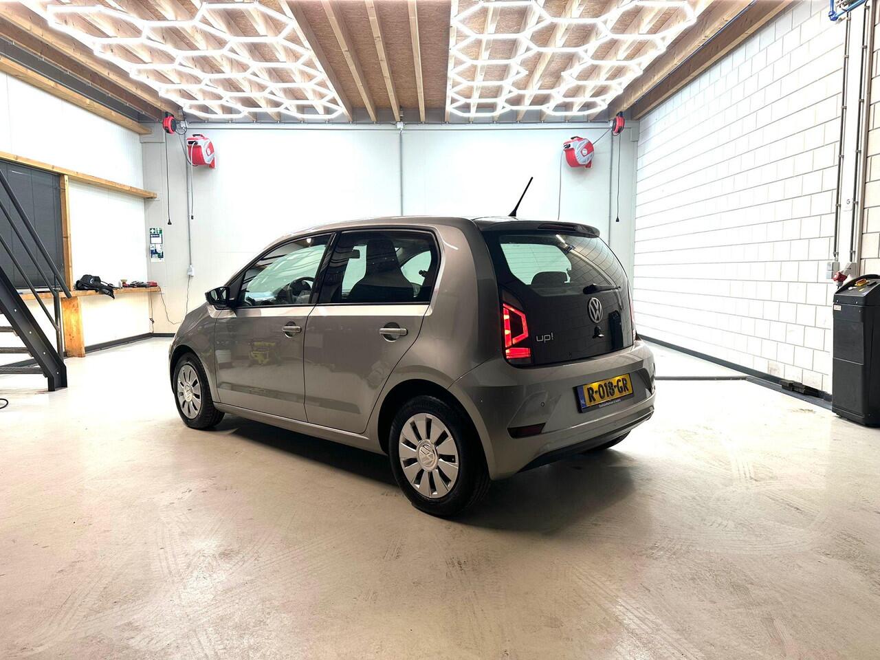 Volkswagen UP! 1.0 BMT move up! DEALER-ONDERHOUD/AIRCO/CRUISE