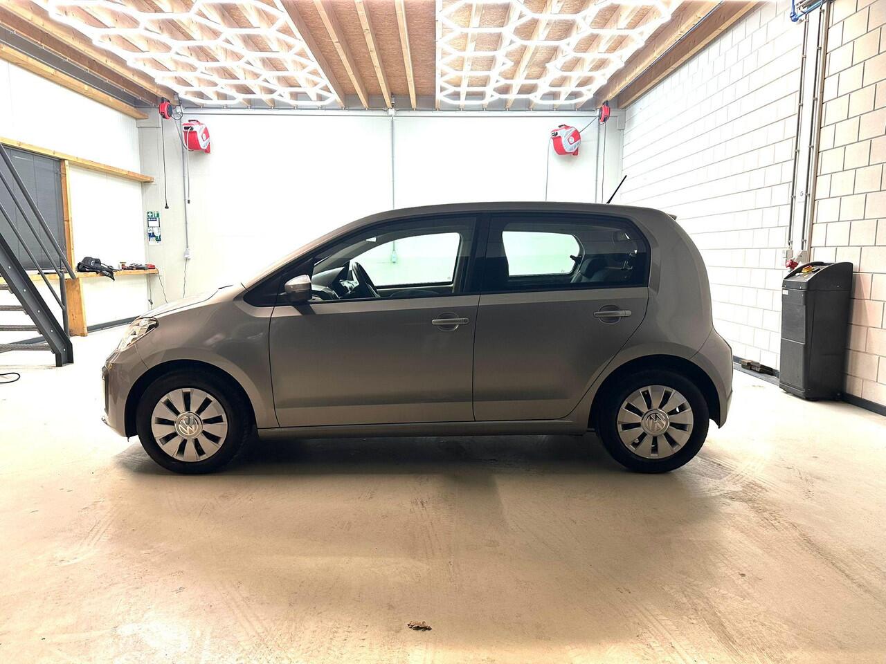 Volkswagen UP! 1.0 BMT move up! DEALER-ONDERHOUD/AIRCO/CRUISE